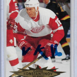 Vladimir Konstantinov 1995 Ultra 46 Autographed Card