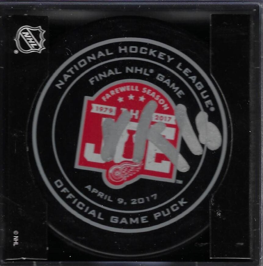 Vladimir Konstantinov Autographed Farewell to the Joe Puck
