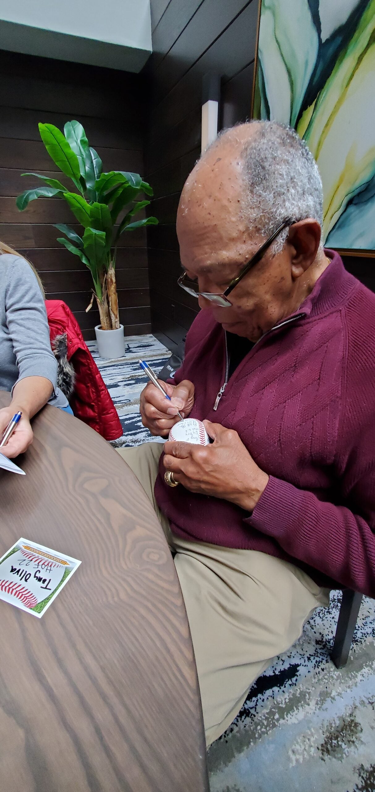 Tony Oliva Autographed HOF STAT Ball on Sweet Spot with HOF 22 and 6 Inscriptions - Image 7