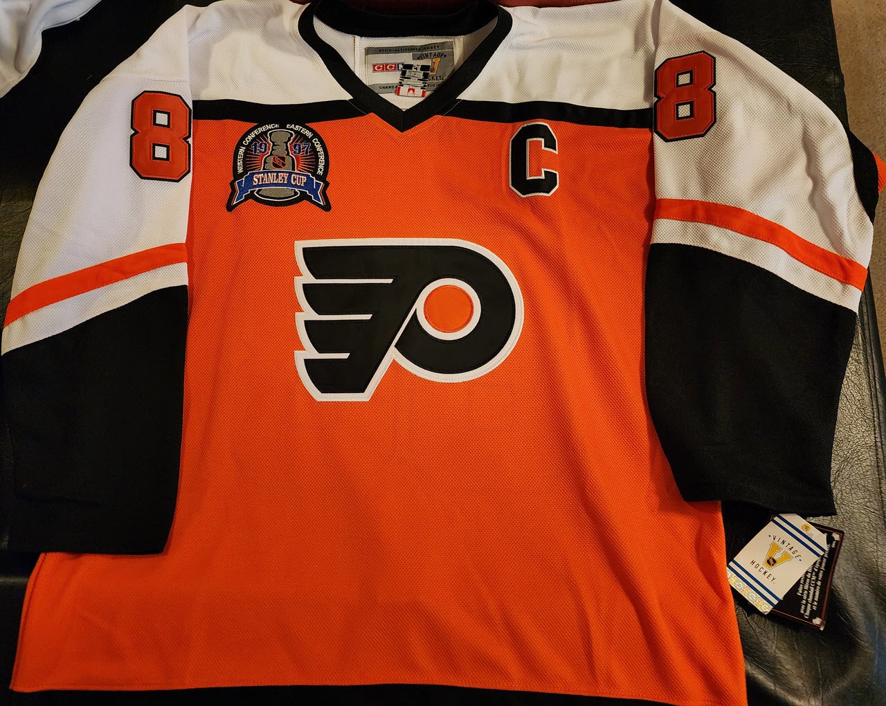 Eric Lindros Autographed Orange 1997 Stanley Cup Ccm Vintage Throwback Jersey v1