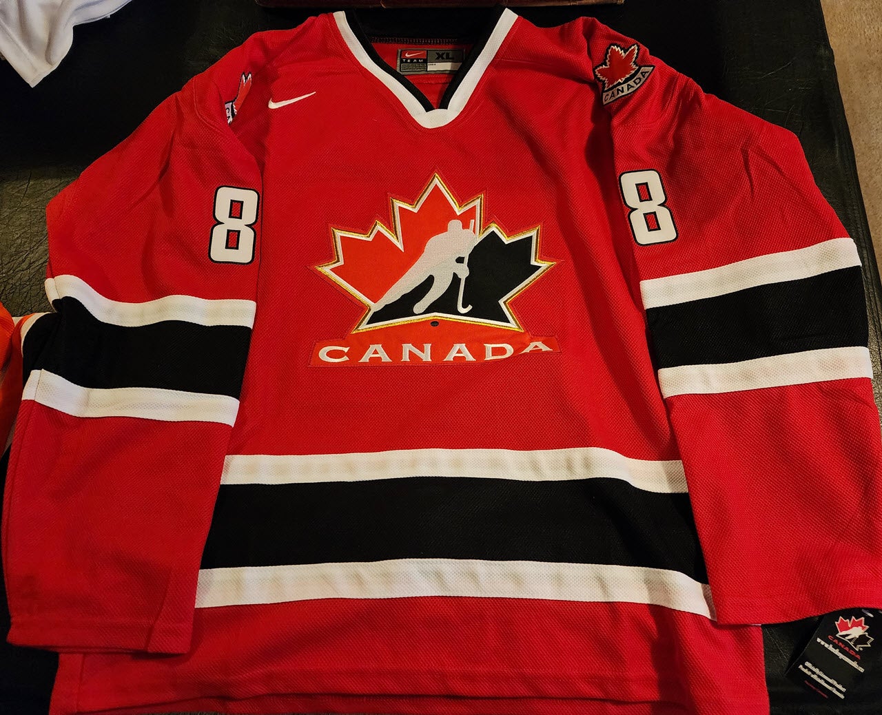 Eric Lindros Autographed RedBlack 2002 Olympic Nike Throwback Jersey v1