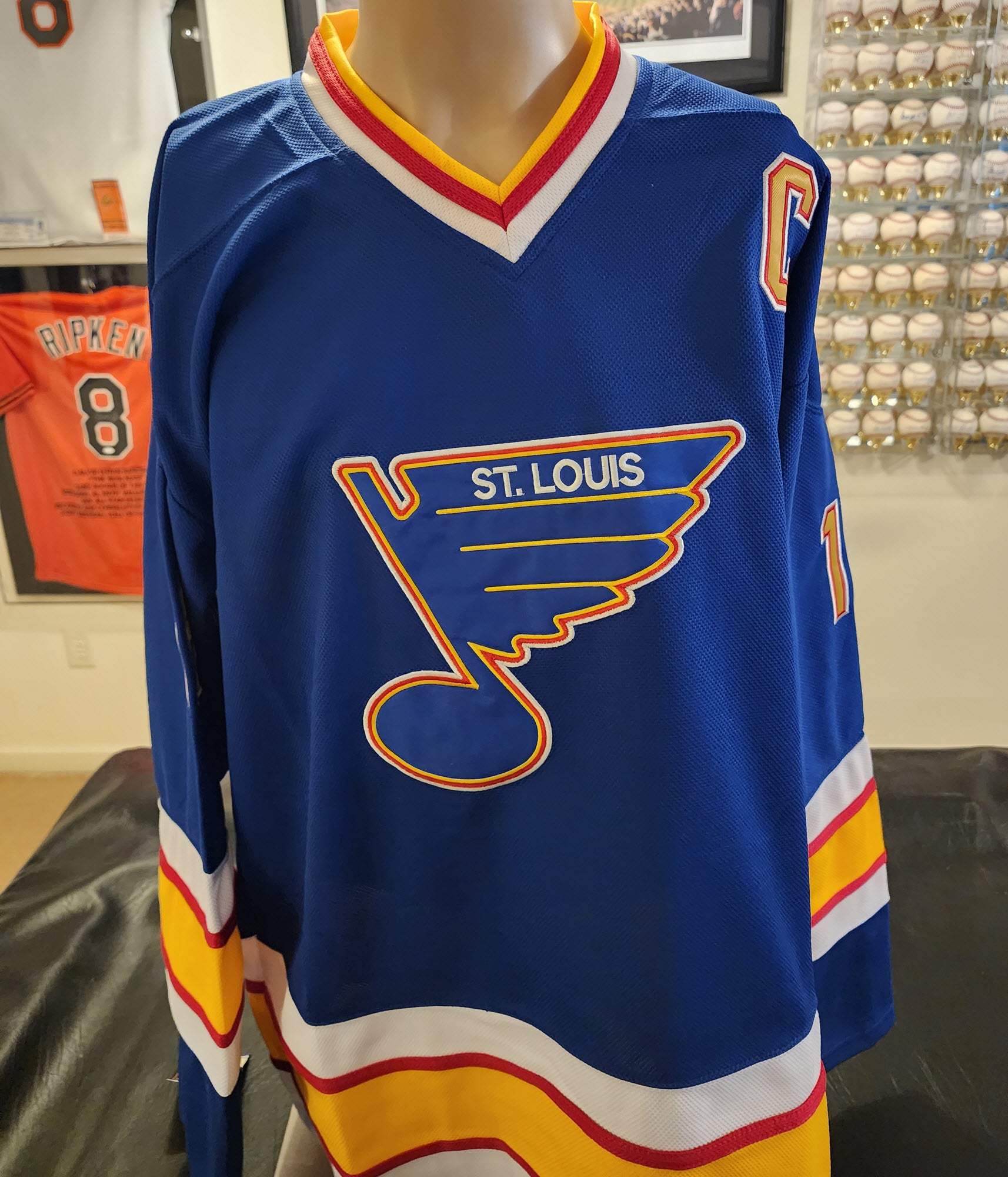 Brett Hull Autographed Blues Jersey 3