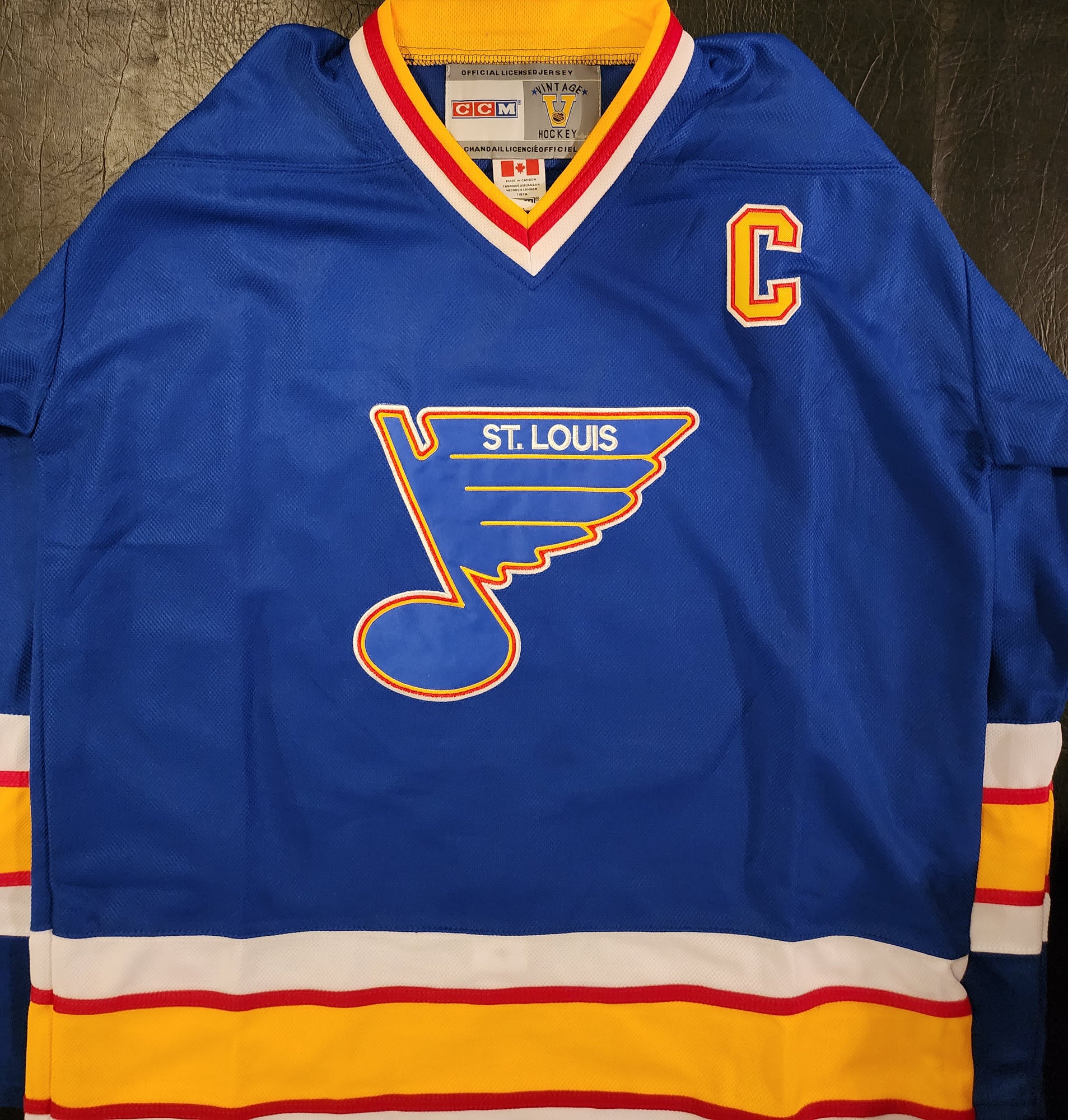 Brett Hull Autographed Blues Jersey 5