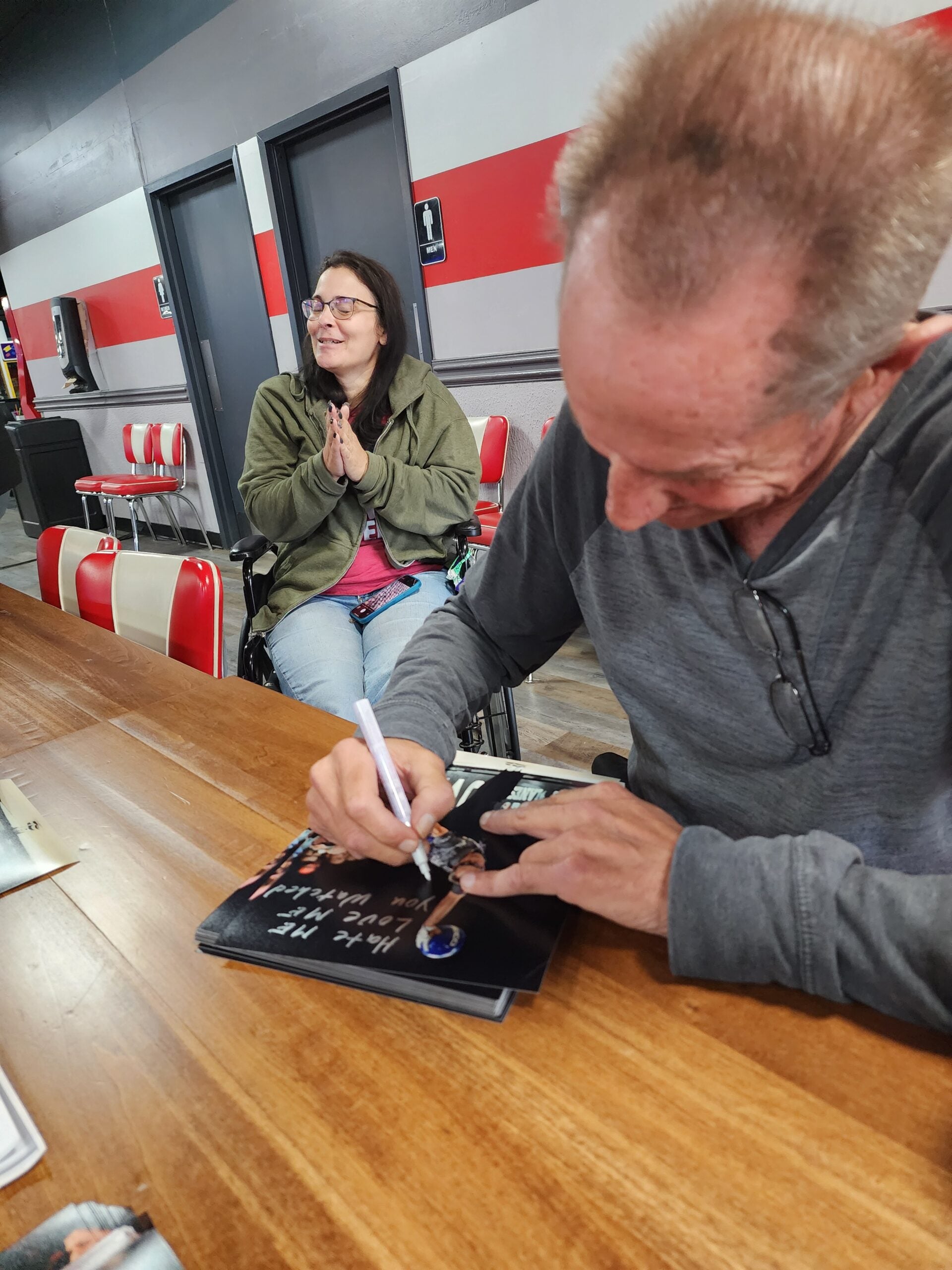 Pete Weber Autographed 8x10 Photo Inscribed Who Do You Think You Are I AM - Image 7