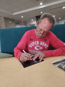 Pete Weber Autographing 8x10s July 20th 2026 (1)