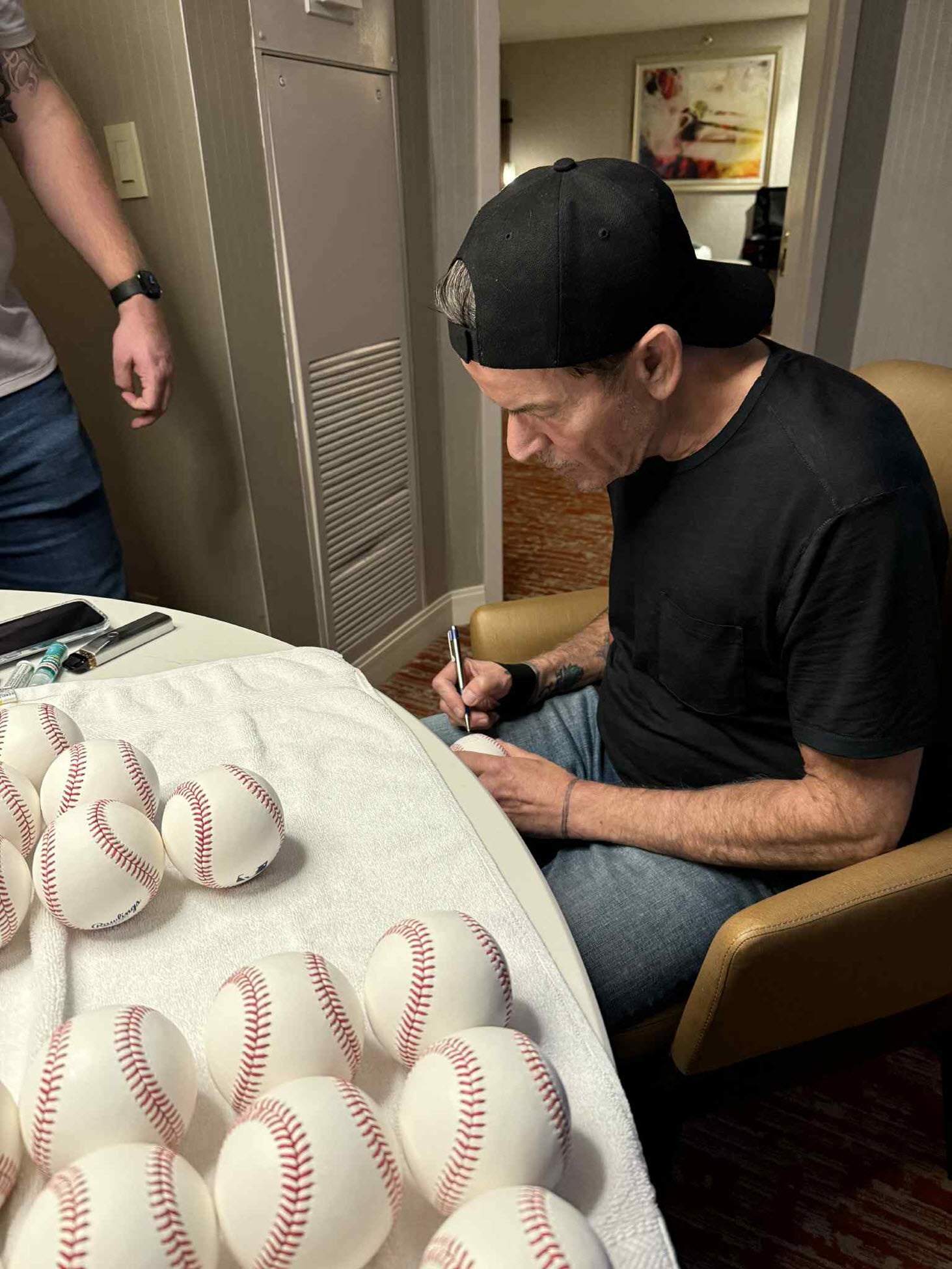 Charlie Sheen Private Signing 11072025 (3)