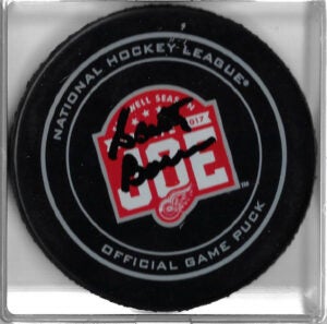 Scotty Bowman Autographed Detroit Red Wings JOE Game Puck