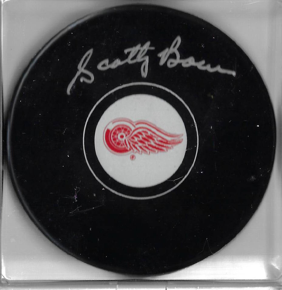 Scotty Bowman Autographed Detroit Red Wings Puck