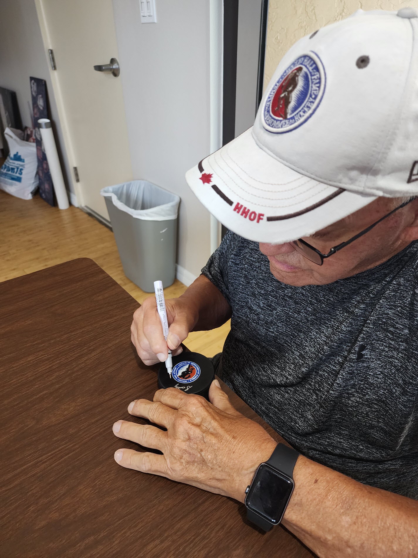 Scotty Bowman Private Signing May 2026 (31)