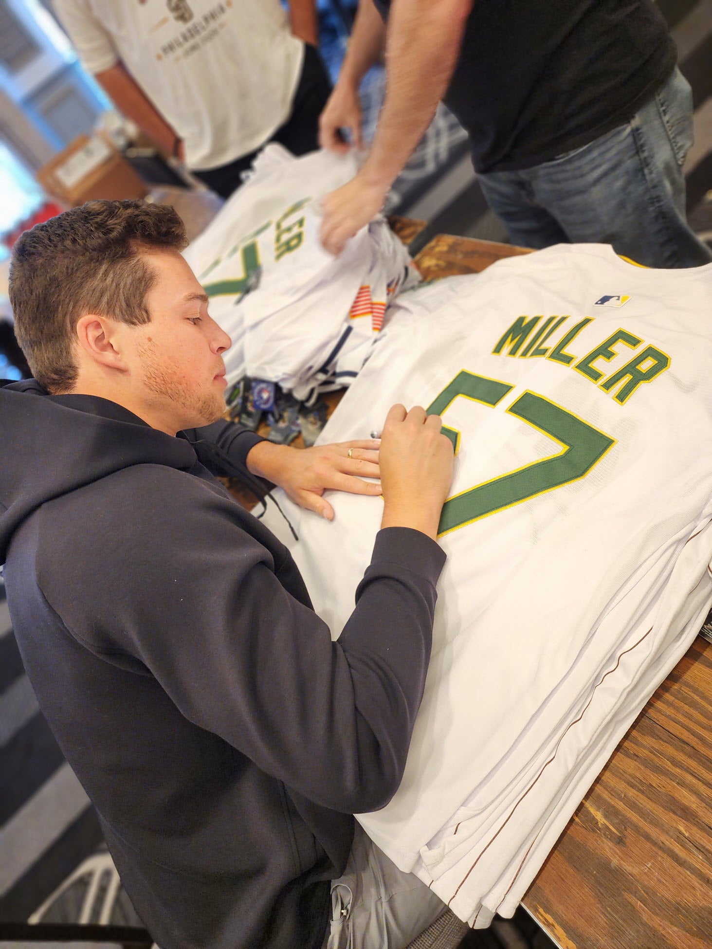 Mason Miller Private Signing 06022026 (12)
