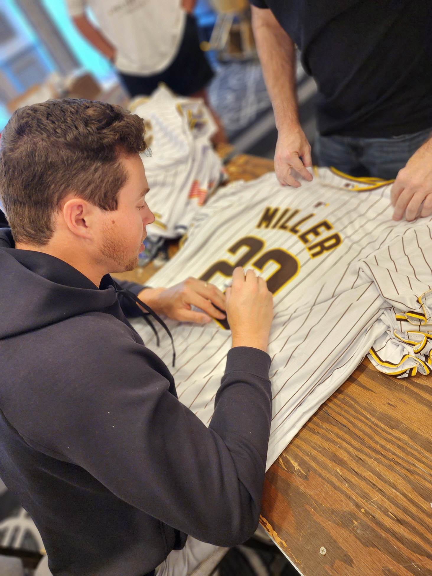 Mason Miller Private Signing 06022026 (14)