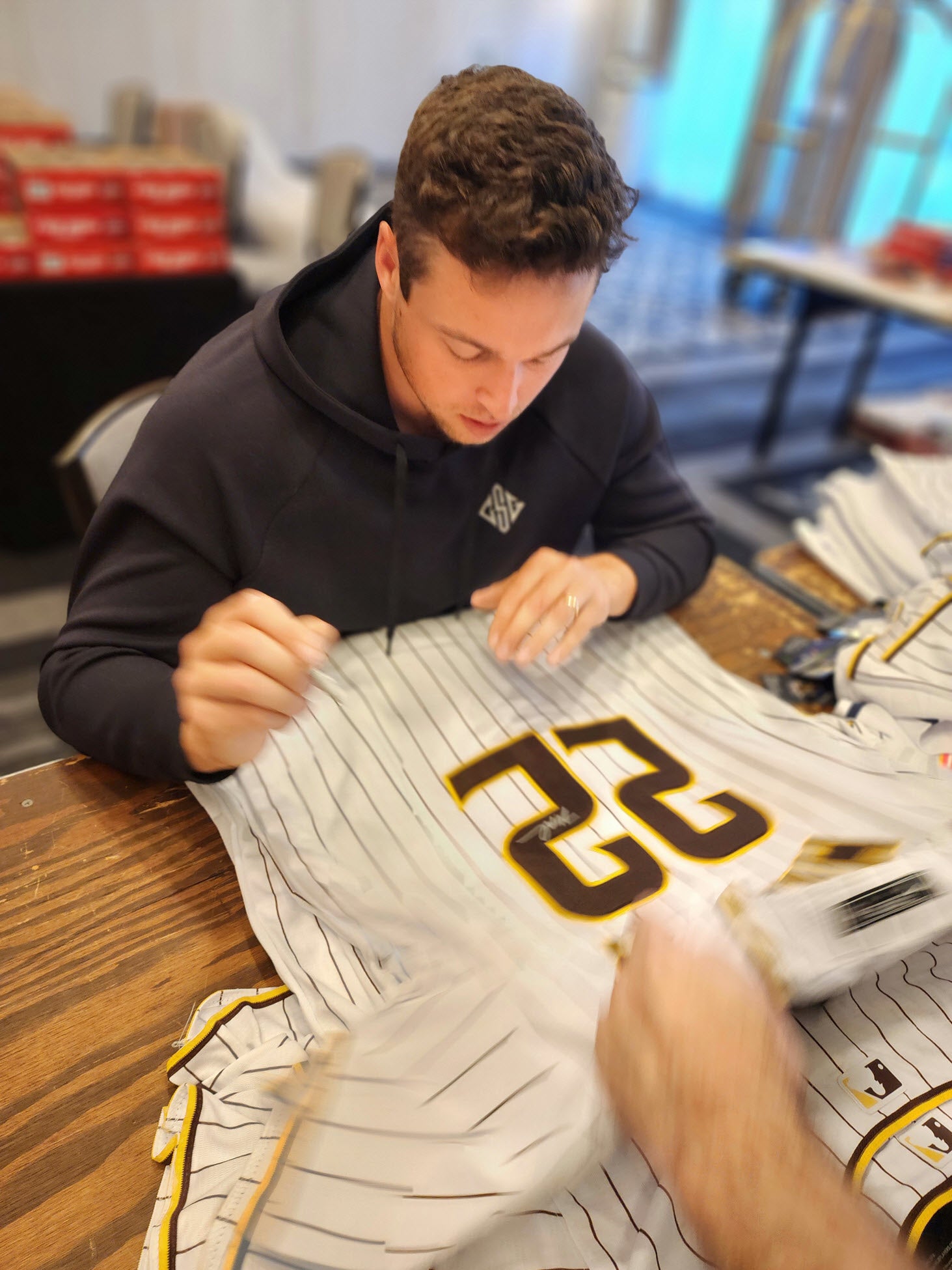 Mason Miller Private Signing 06022026 (16)