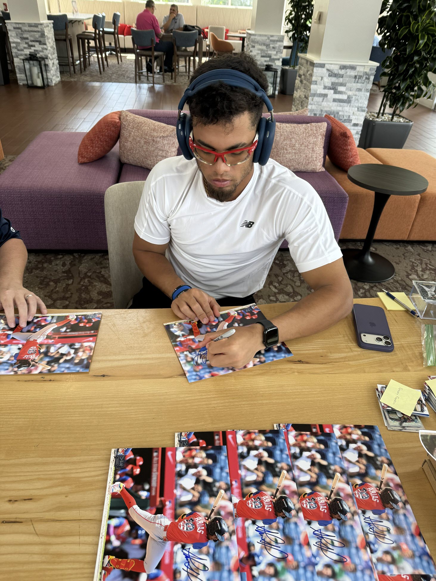 Franklin Arias Private Signing 2026-09-10 Allentown PA v17