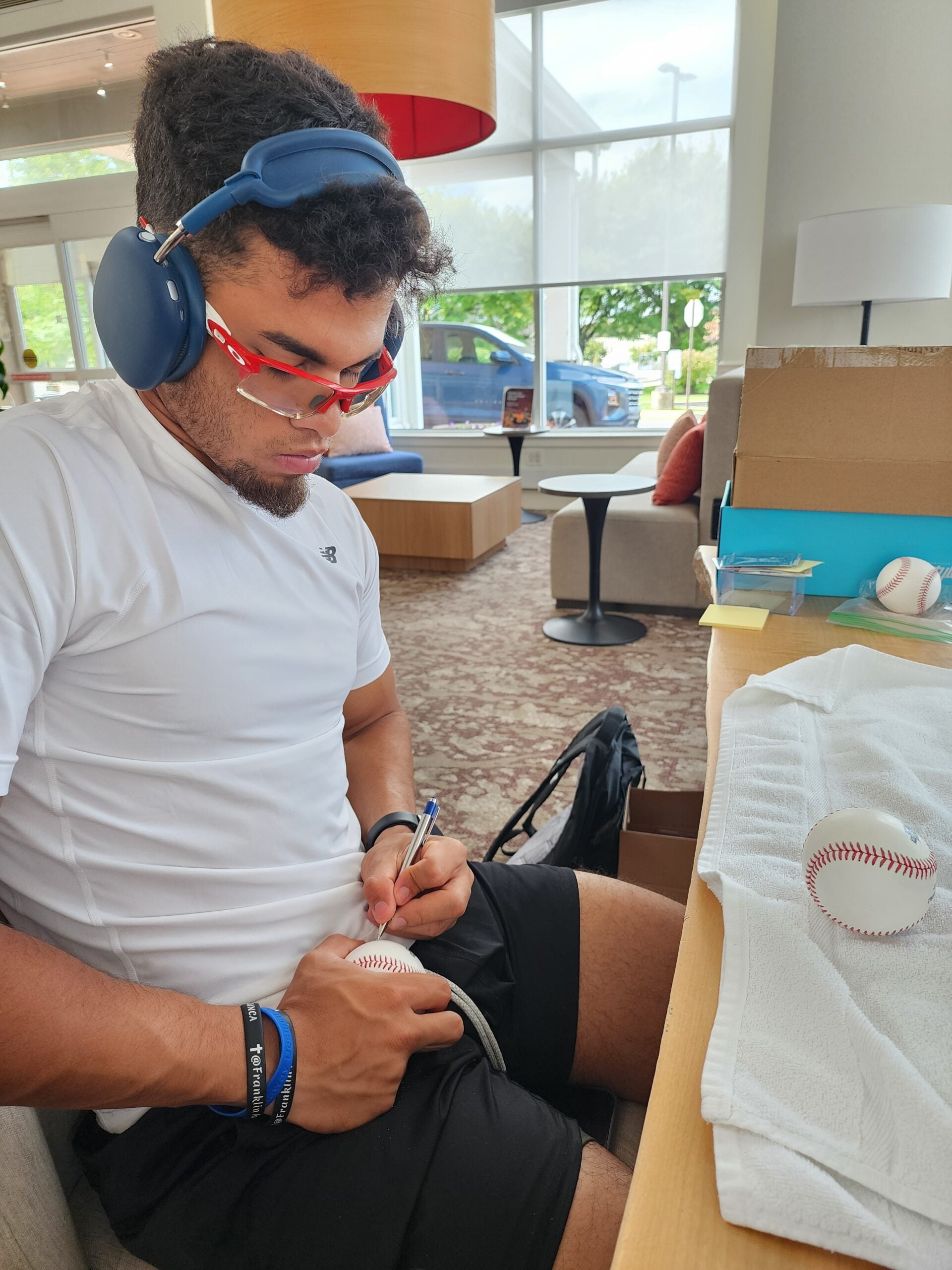 Franklin Arias Private Signing 2026-09-10 Allentown PA v7
