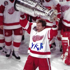 Vladimir Konstantinov Autographed 16x20 Photo ZOOMED OUT