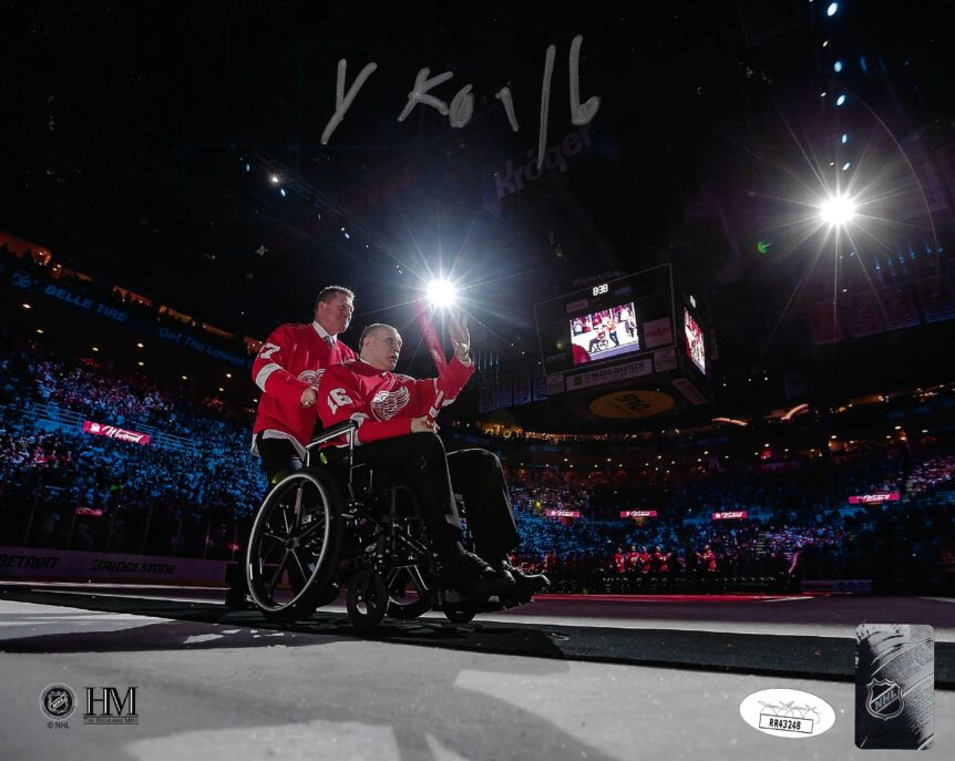 Vladimir Konstantinov Autographed 8x10 Photo w FAREWELL TO THE JOE