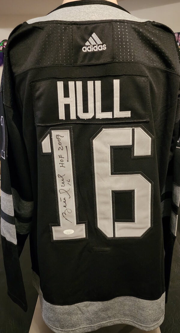 Brett Hull Autographed BLACK Blues Jersey 2