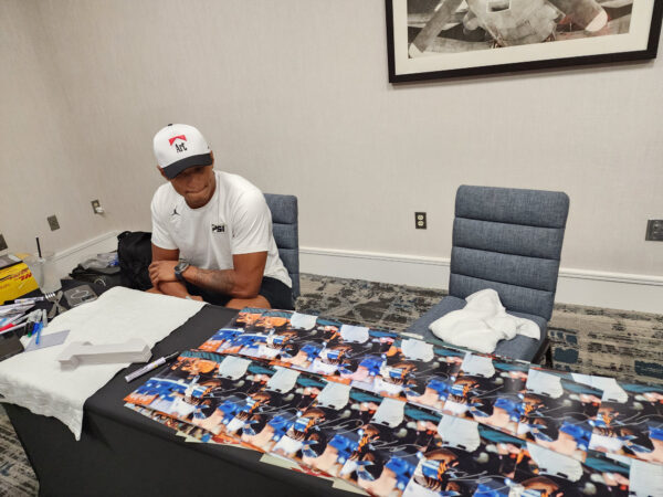 Christian Moore Private Signing (12)