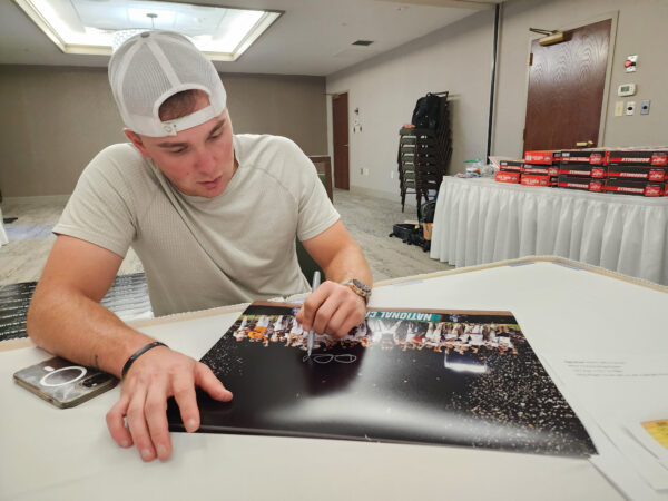 Dylan Dreiling Private Signing (4)