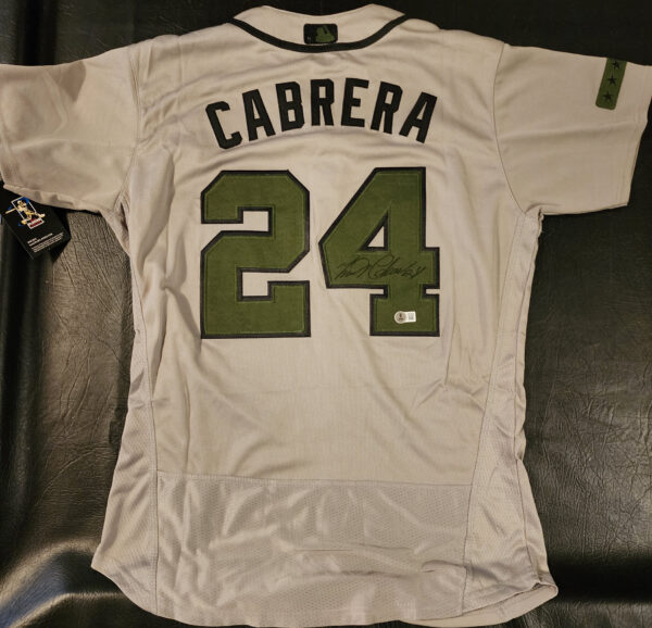 Miguel Cabrera Autographed Gray 2017 Memorial Day Detroit Tigers Jersey Beckett COA v2