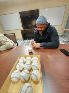 Andruw Jones Private Signing 021625 (6)