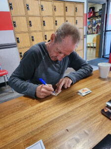 Pete Weber Private Autograph Signing 05162025 (3)