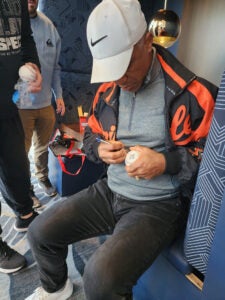 Melvin Mora Private Autograph Signing 11082025 (1)