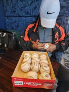 Melvin Mora Private Autograph Signing 11082025 (3)